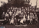 Thorning School Class Picture (1908)(arkiv.dk/vis/4163144)